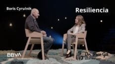 Resiliencia El dolor es inevitable el sufrimiento es opcional Boris Cyrulnik
