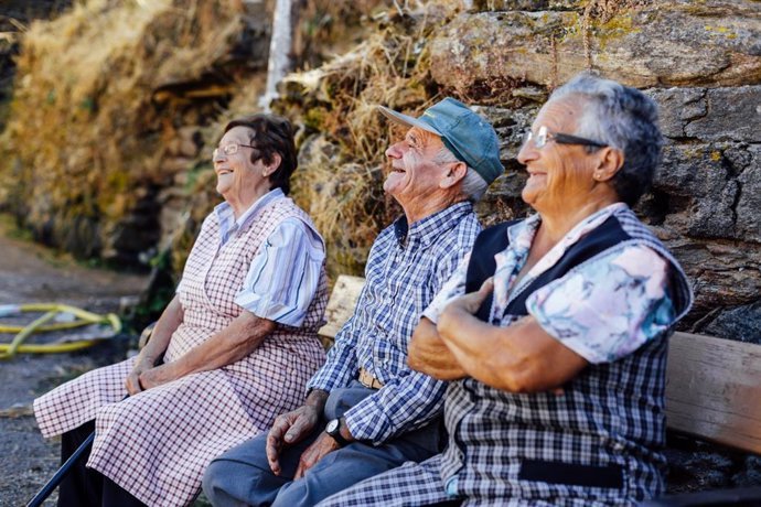 mas anos de vida pero no mas sanos datos de la oms dibujan el futuro