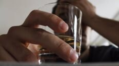 el sencillo metodo para detectar el consumo nocivo de alcohol antes de que sea demasiado tarde