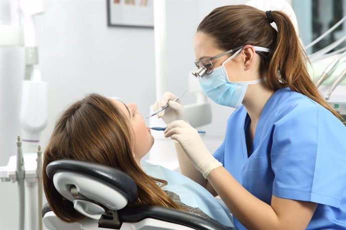 por que los dientes no se debilitan tras una endodoncia y otros mitos a desterrar