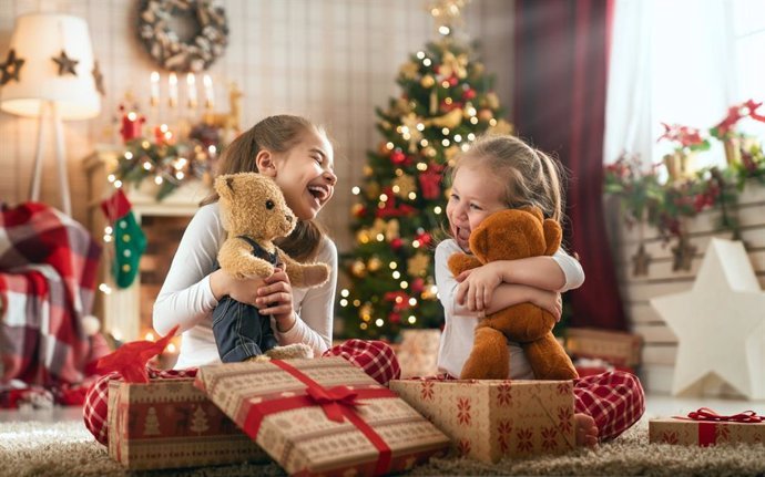 alertan el sindrome del nino hiperregalado durante las navidades