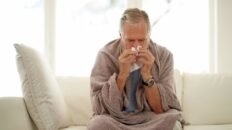 encuentran una molecula que podria frenar la gripe aviar y la humana a la vez