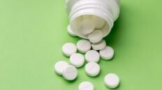 aspirina versus anticoagulantes cual tiene mayor riesgo de sangrado