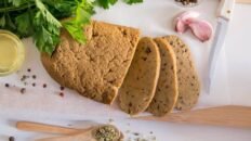 el impacto del tofu y seitan ultraprocesado en la salud inflamacion y disbiosis intestinal