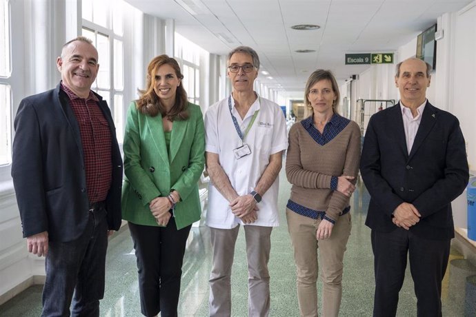 la colonoscopia y los test de sangre en heces son equivalentes para detectar el cancer de colon