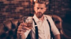 esto es lo que el alcohol le hace al cerebro despues de un mes de abuso