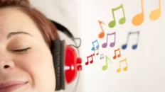sinestesia la condicion que inspiro la musica de liszt y la pintura de kandinski ver sonidos y oir colores