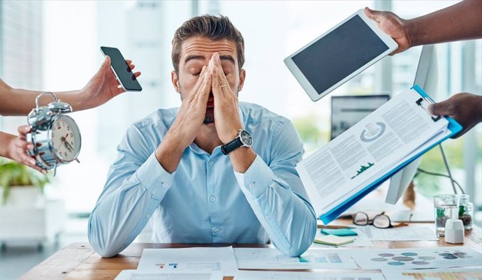 desconectar tambien es salud como frenar la adiccion al trabajo antes de que sea tarde