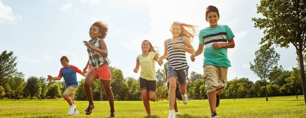 la-miopia-juvenil-se-puede-retrasar-con-dos-horas-de-actividades-al-aire-libre