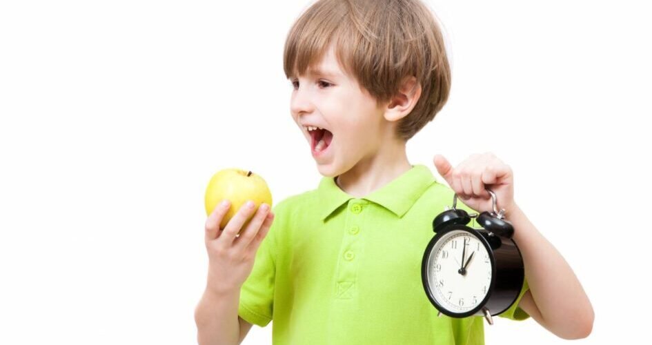 un estudio revela que la hora de la comida influye en la salud metabolica infantil