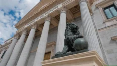 el congreso aprueba un informe que recomienda incrementar las plantillas del sns para mejorar la salud mental