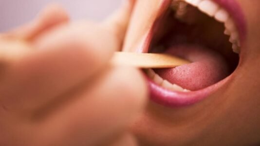 diagnostico-precoz:-¿puede-tu-saliva-predecir-el-cancer,-diabetes-o-parkinson?
