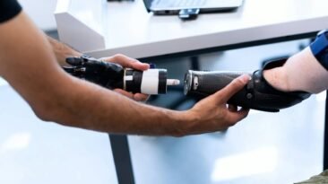 crean una estrategia para mejorar la tolerancia del cuerpo a las protesis