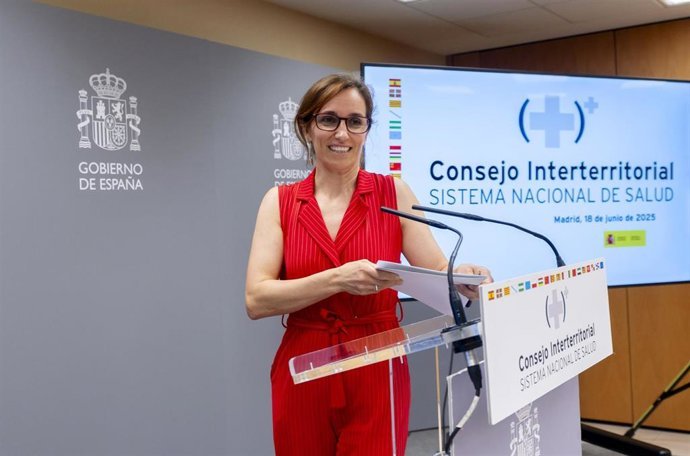 sanidad impulsa un proyecto de rd para garantizar la atencion sanitaria de migrantes