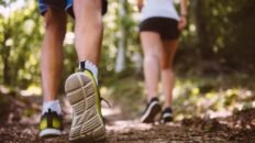 claves imprescindibles que no te suelen dar para evitar lesiones durante el camino de santiago